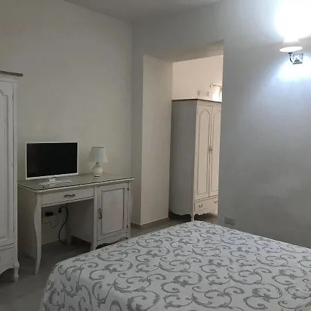 Marme Gæstehus San Teodoro (Sardinia)